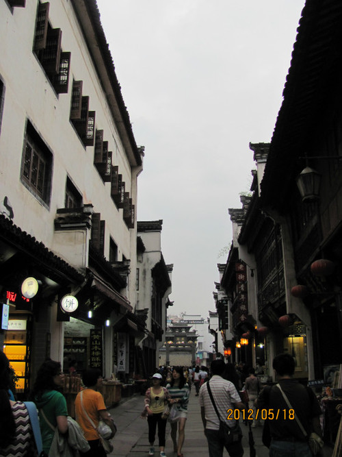 06.jpg